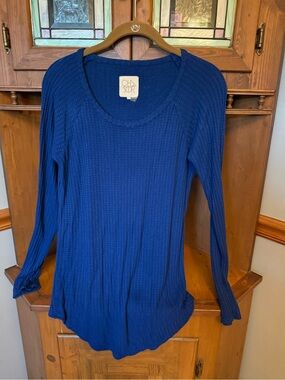 Chaser long sleeve waffle knit thermal  soft texture top  M